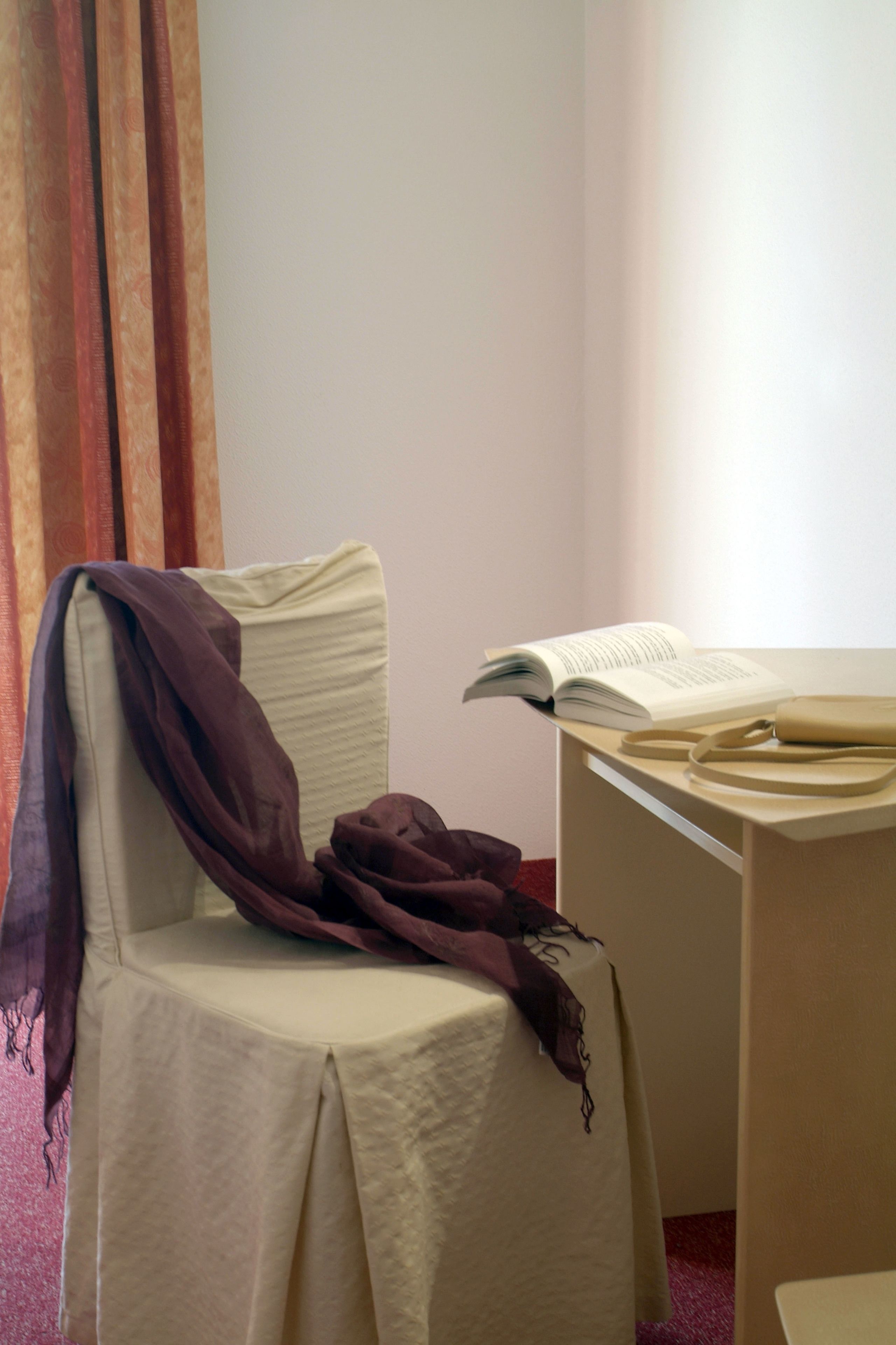 in-room safe, desk, soundproofing, free wifi