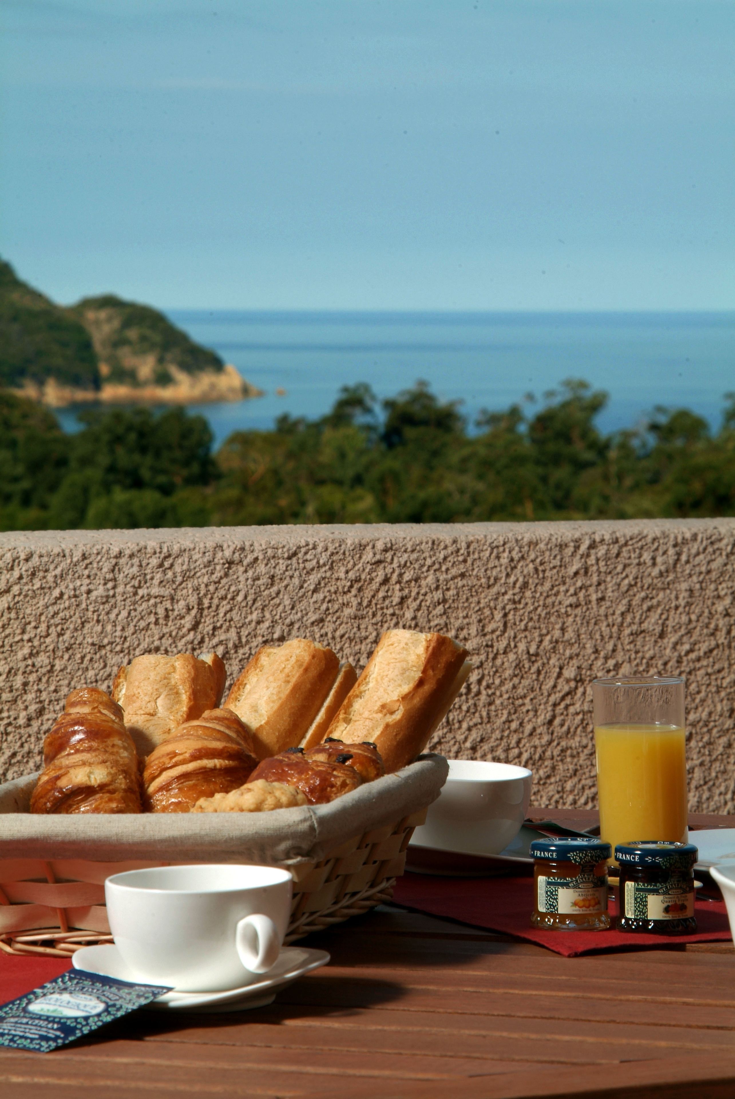 daily buffet breakfast (eur 13 per person)
