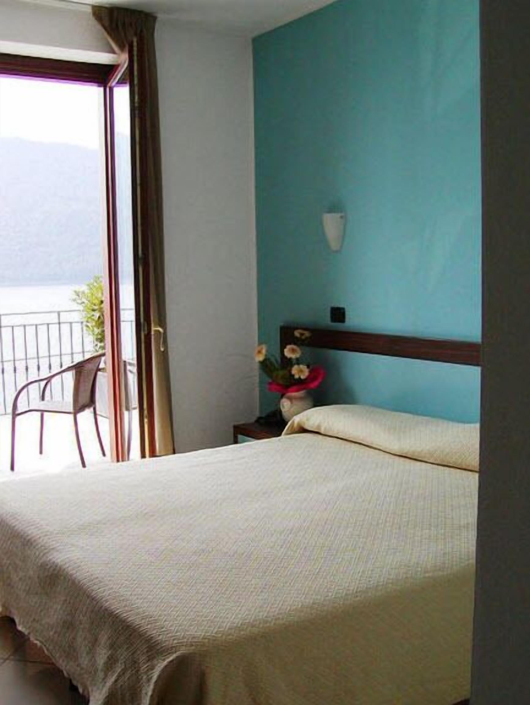 in-room safe, desk, soundproofing, iron/ironing board