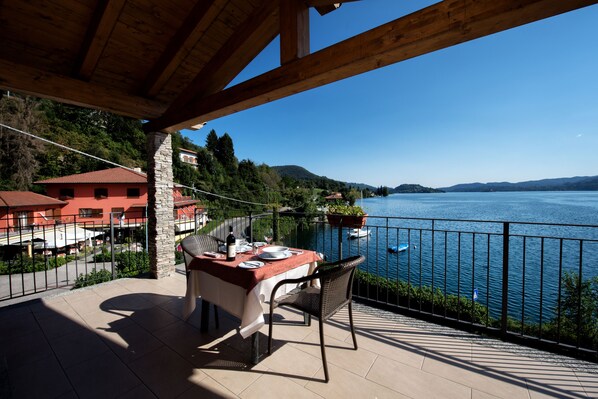 الإطلالة من المنشأة