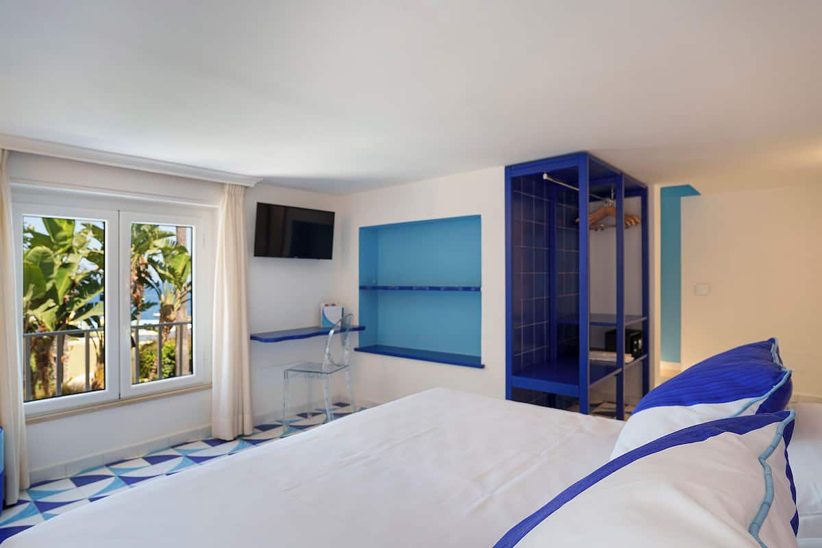 普通套房, 海景 | 客房內保險箱、書桌、免費無線上網、床單