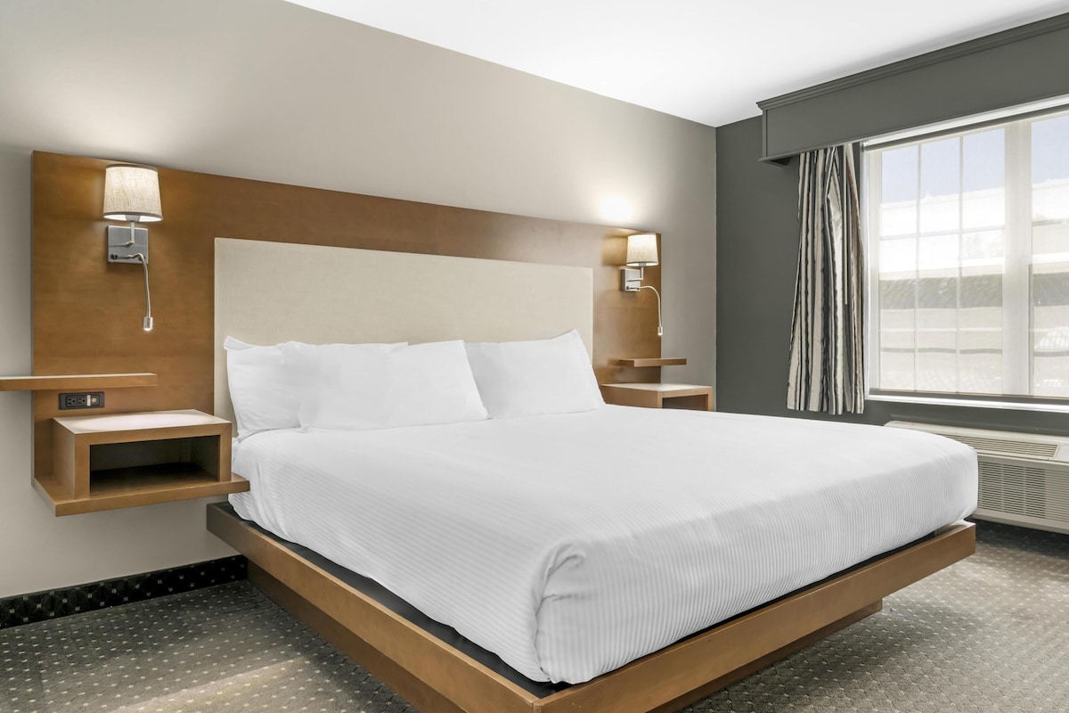 Ropa de cama de alta calidad y camas con pillow-top 