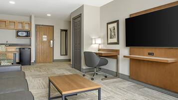 Suite, 1 King Bed, Non Smoking, Jetted Tub (with Sofabed)