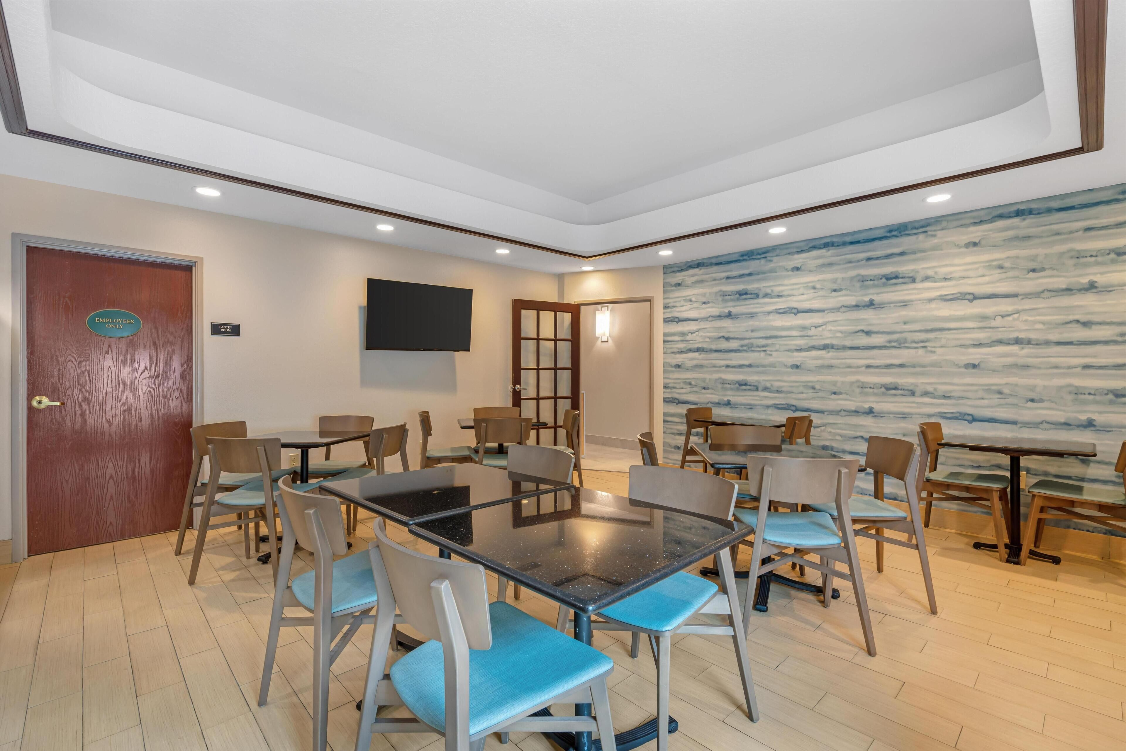 Free daily buffet breakfast