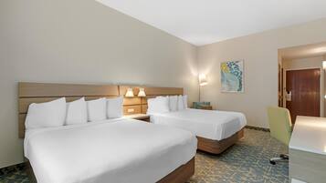 Phòng Tiêu chuẩn, 2 giường cỡ queen, không hút thuốc, tủ lạnh & lò vi sóng | Bộ đồ giường cao cấp, nệm có lớp đệm bông, bàn