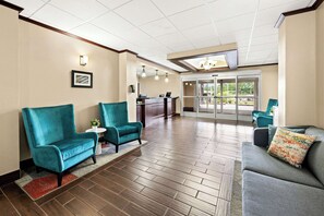 Lobby - Comfort Suites Abingdon I-81 (Abingdon)