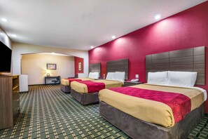 Desk, iron/ironing board, free WiFi, bed sheets - Econo Lodge Inn & Suites Horn Lake - Southhaven (Horn Lake)