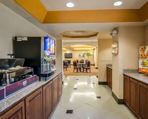 Free buffet breakfast - Sleep Inn & Suites Springdale West (Springdale)
