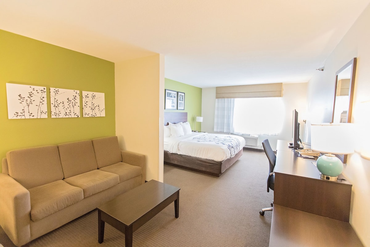 In-room safe, desk, blackout curtains, iron/ironing board