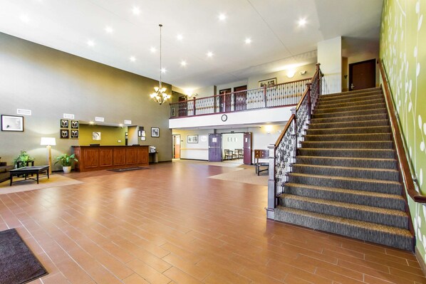 Lobby - Sleep Inn & Suites Pleasant Hill - Des Moines (Pleasant Hill)