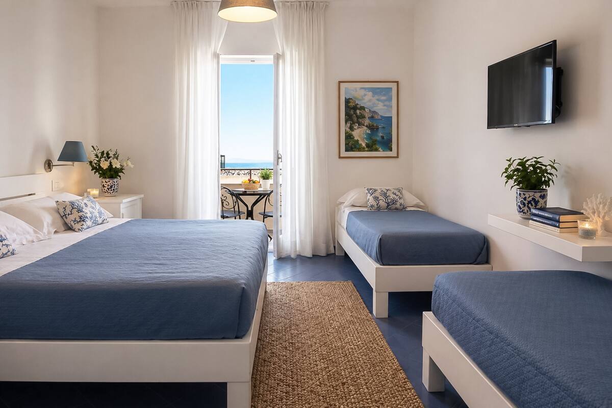 Chambre Quadruple Supérieure, balcon, vue mer