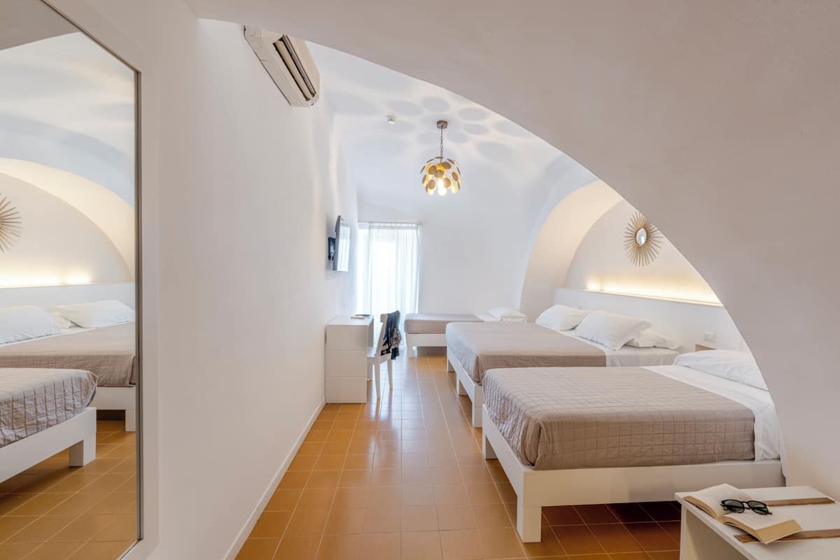 Chambre Quadruple, vue mer