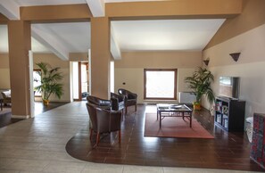 Interior entrance - Hotel Il Parco degli Ulivi (Villafranca Tirrena)