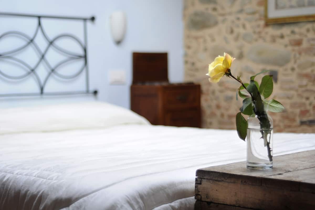 Superior Double Room | 1 bedroom, minibar, in-room safe, individually decorated
