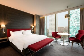 低過敏寢具、客房內保險箱、書桌、熨斗/熨衣板