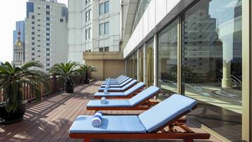 Una piscina techada