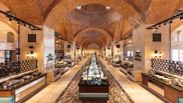 6 Restaurants, Frühstück, Mittagessen, Abendessen, lokale Küche