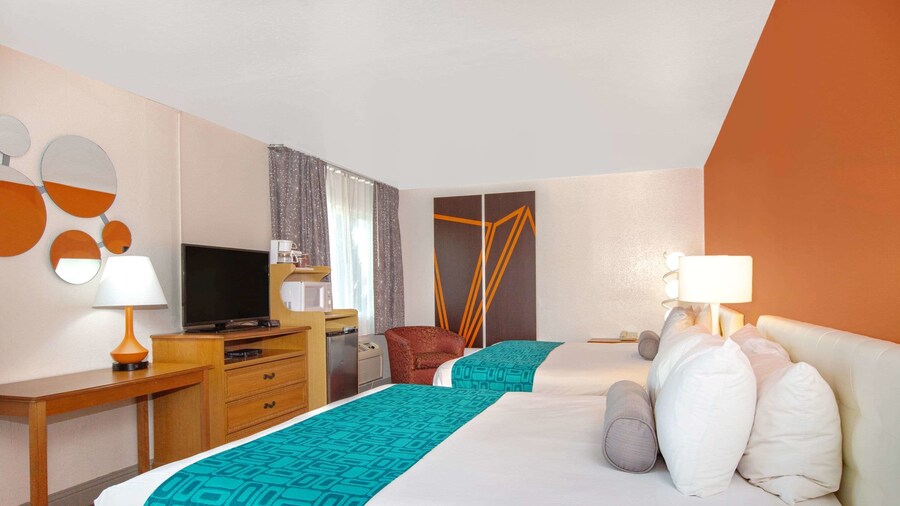 Howard Johnson by Wyndham Salem