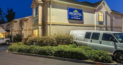 Microtel Inn & Suites by Wyndham Auburn