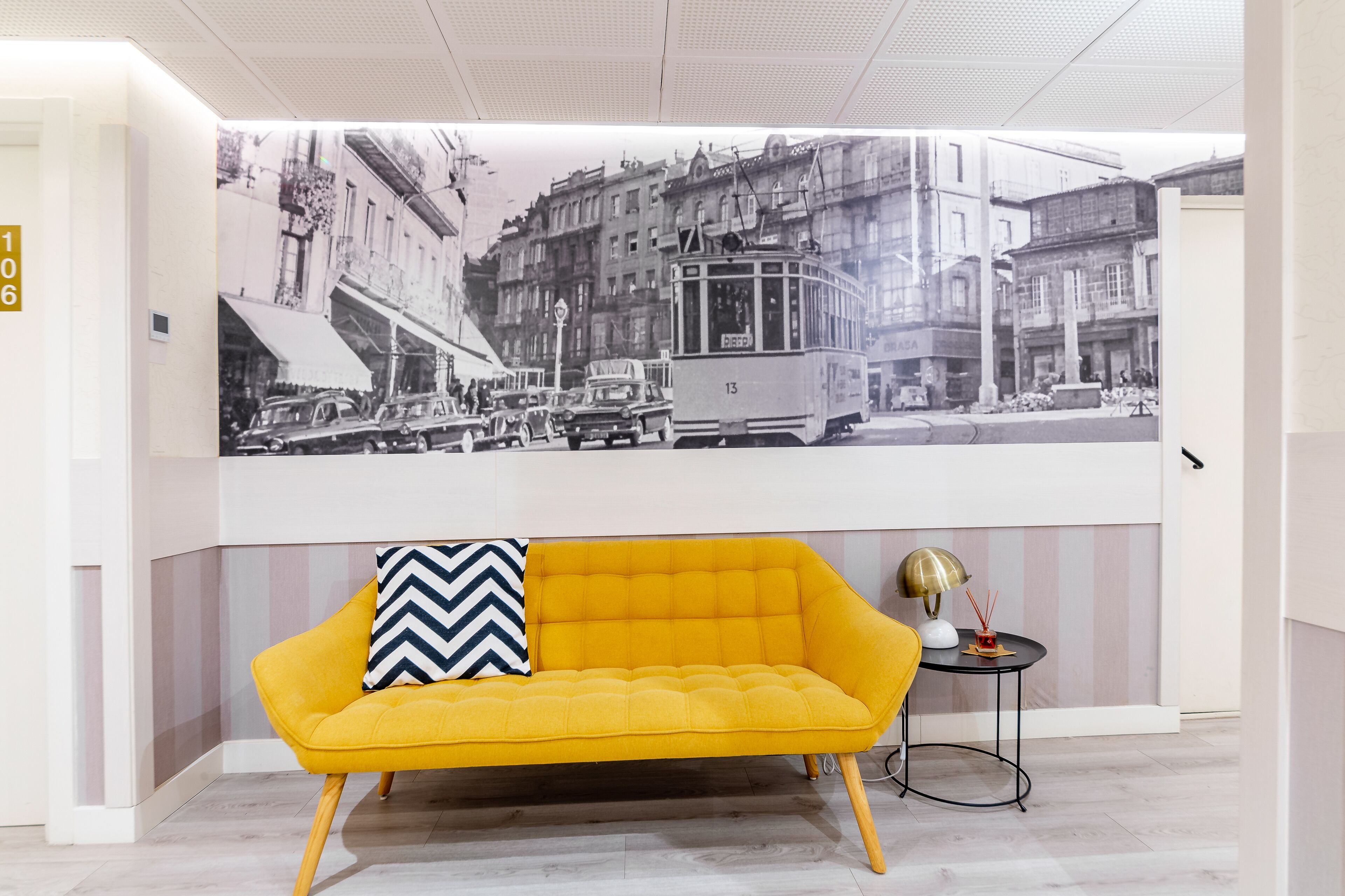 32-inch flat-screen tv with cable channels, tv