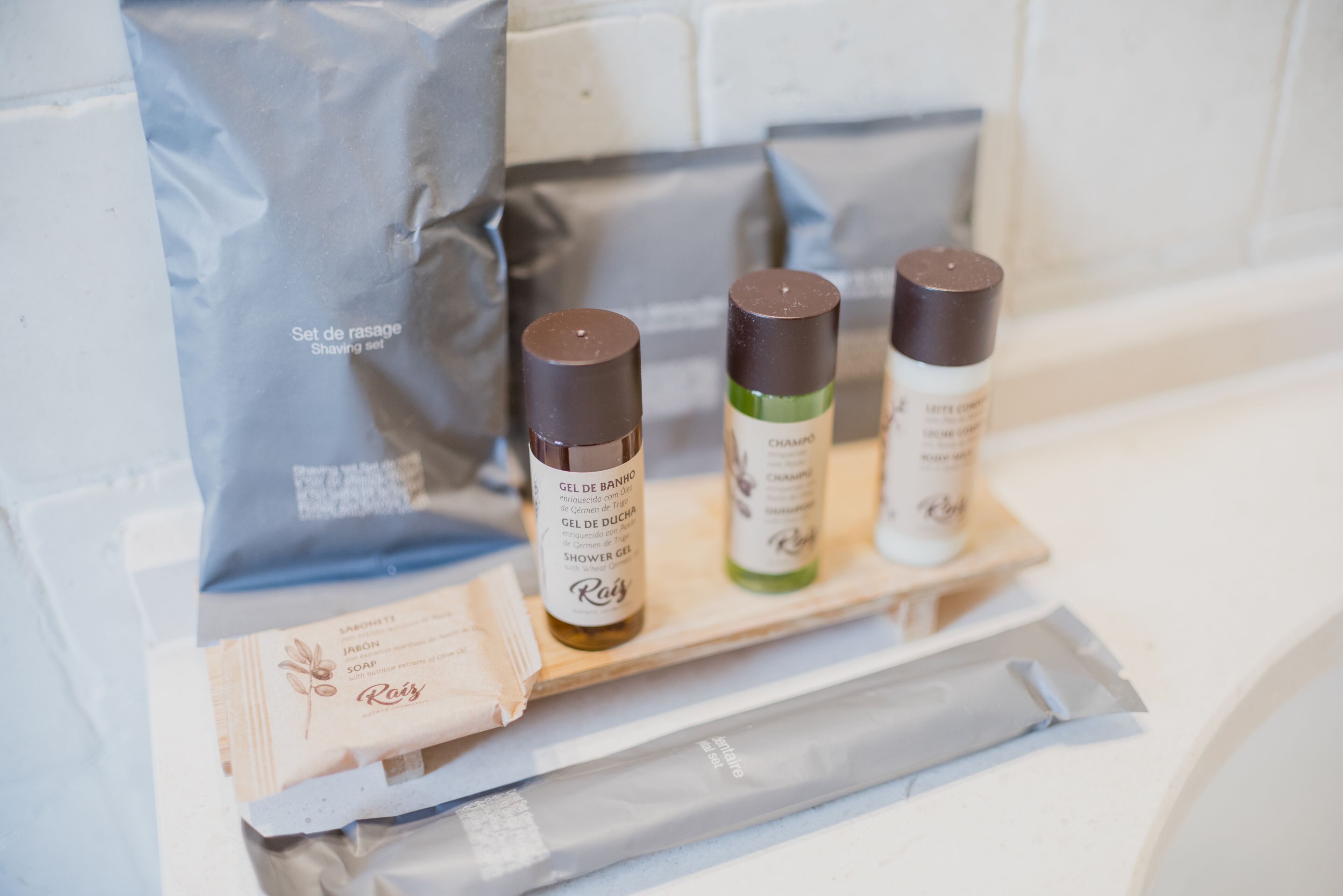 single room | bathroom | free toiletries, hair dryer, towels