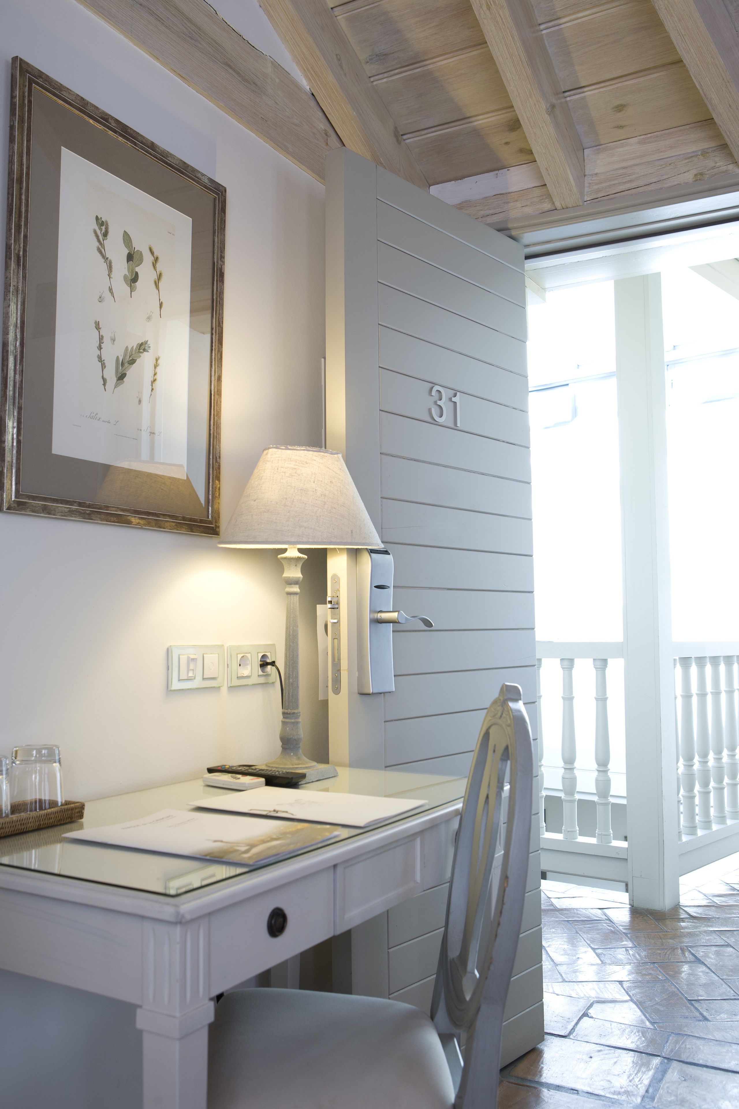 1 bedroom, premium bedding, down duvets, minibar