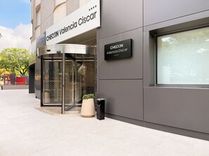 Front of property - Checkin Valencia Ciscar (Picanya)