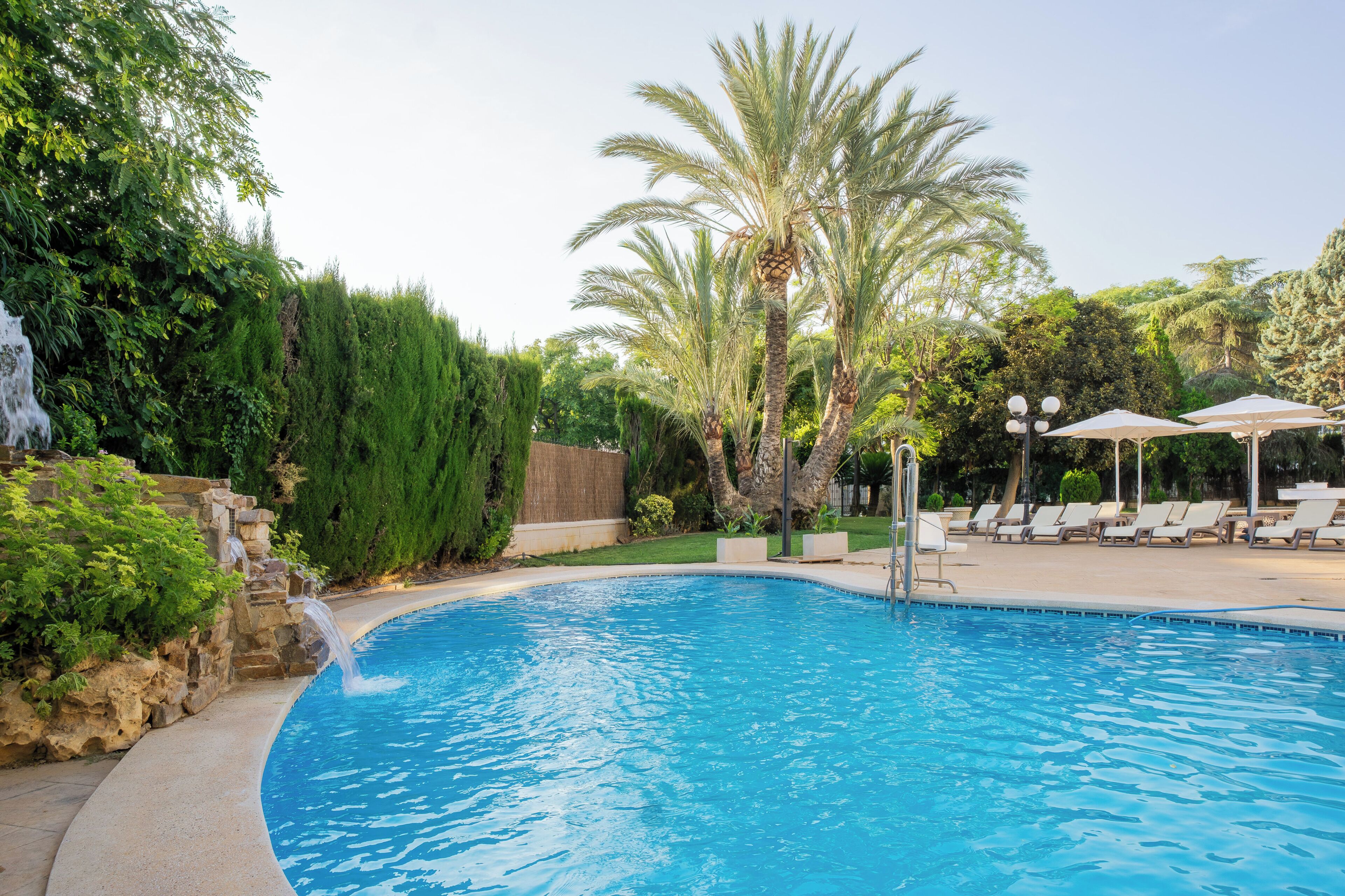 Piscina a l'aire lliure de temporada 