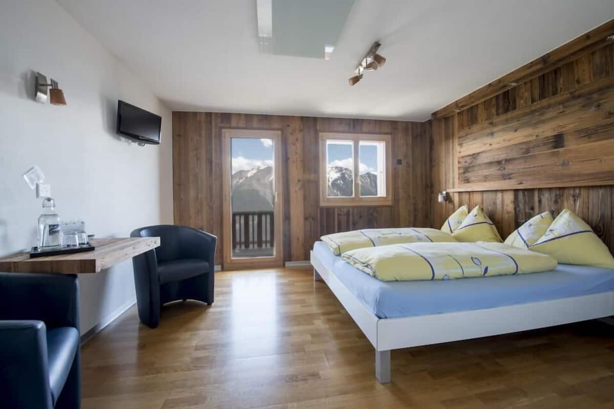 superior double room, balcony, mountain view (south) | premium bedding, in-room safe, desk, free cots/infant beds