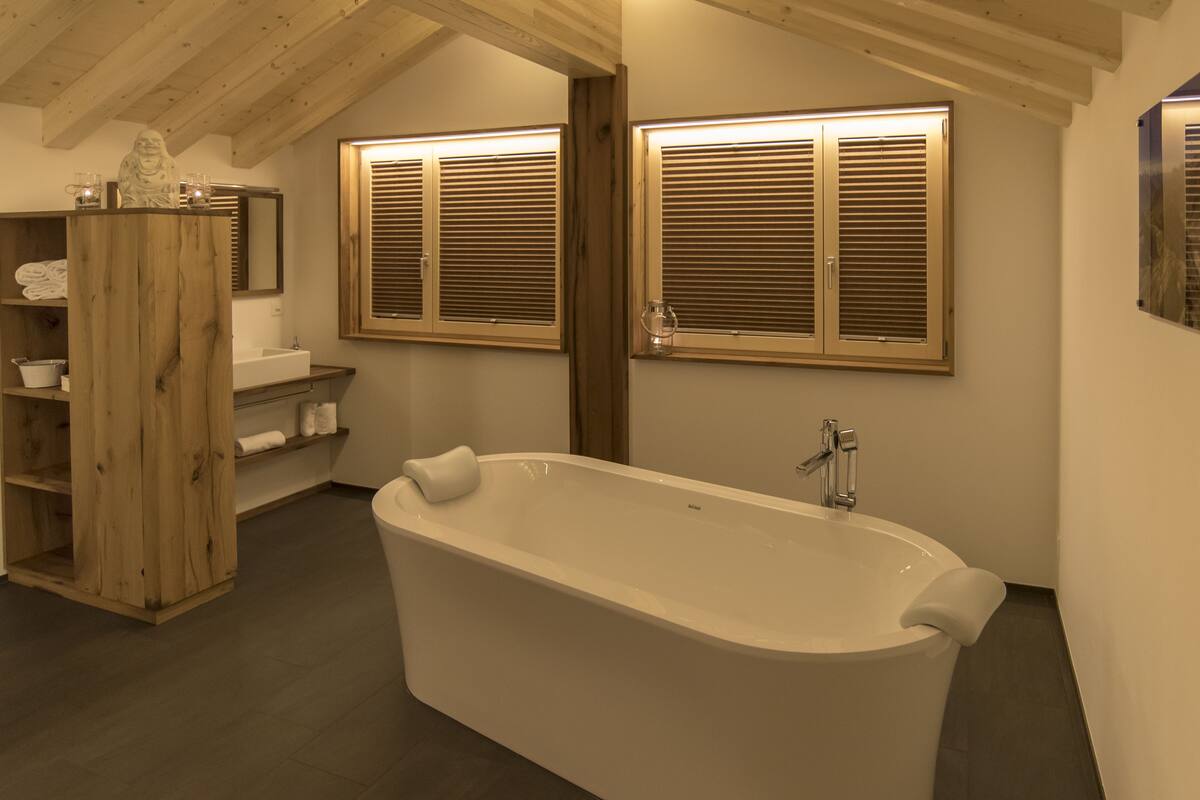 suite, balcony, mountain view (slalom suite) | bathroom | hair dryer, towels