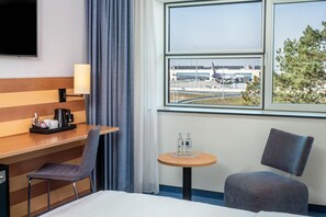 Literie hypoallergénique, minibar, coffres-forts dans les chambres