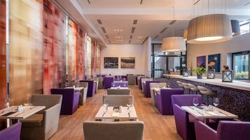 Mittagessen und Abendessen, internationale Küche