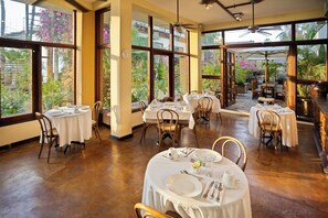 Bao gồm bữa sáng kiểu Âu hàng ngày 