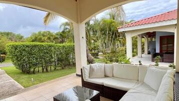 Superior Villa, 2 Bedrooms | Terrace/patio