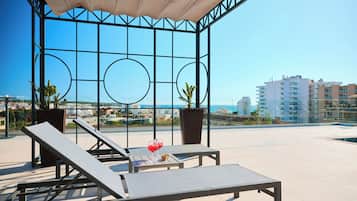 Poolbar