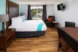 Tabla de planchar con plancha, wifi gratis y ropa de cama 