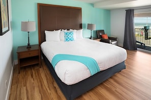 Room, 1 King Bed, Ocean View | Iron/ironing board, free WiFi, bed sheets