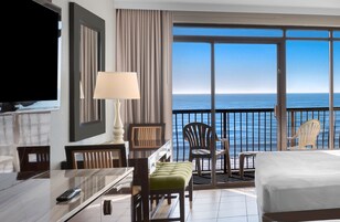 Oceanfront Efficiency | In-room safe, blackout drapes, iron/ironing board, bed sheets