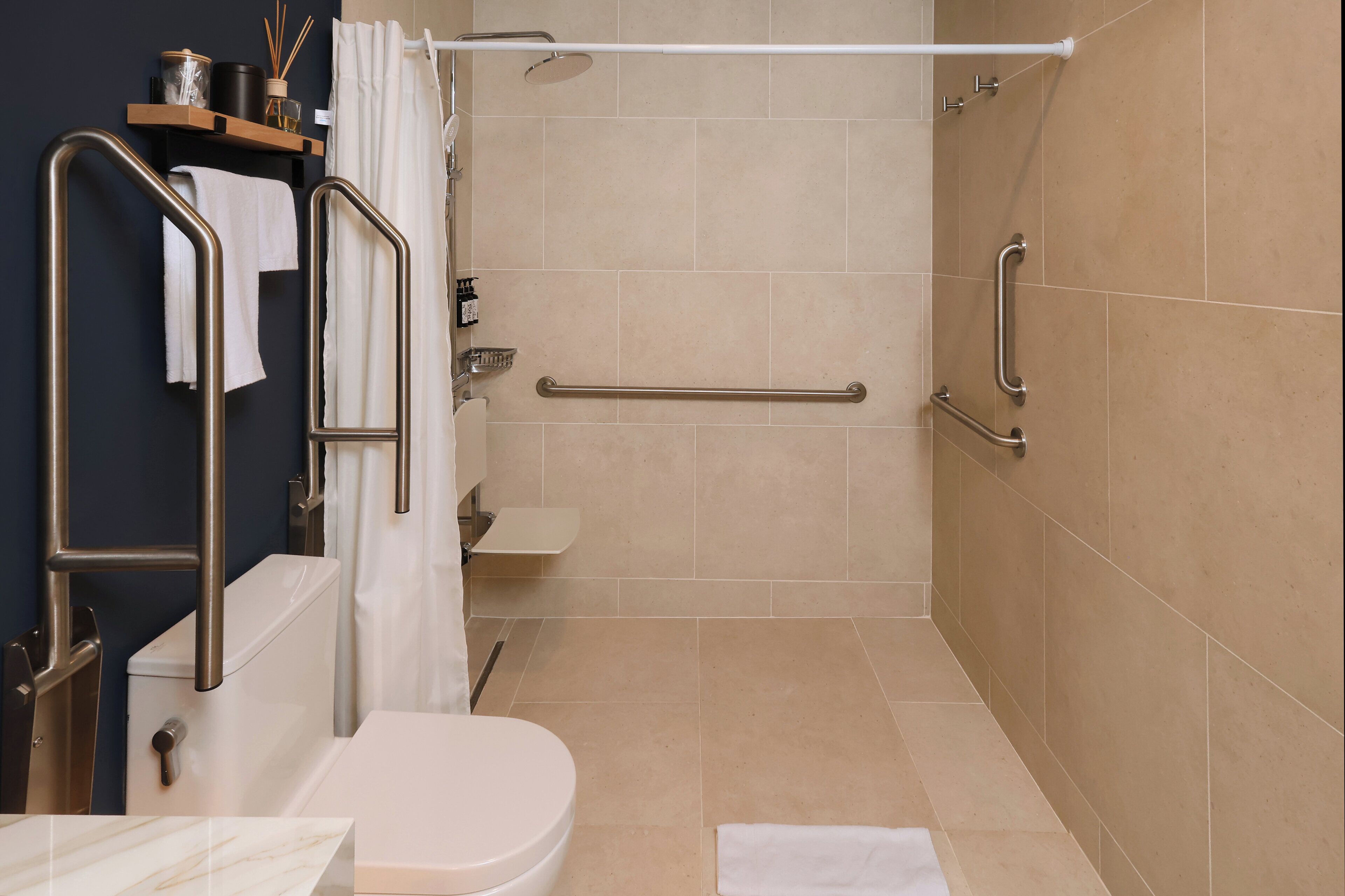 Premium Room, 1 King Bed, Pool View | In-room safe, desk, blackout drapes, iron/ironing board