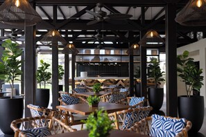 Bar (en la propiedad)