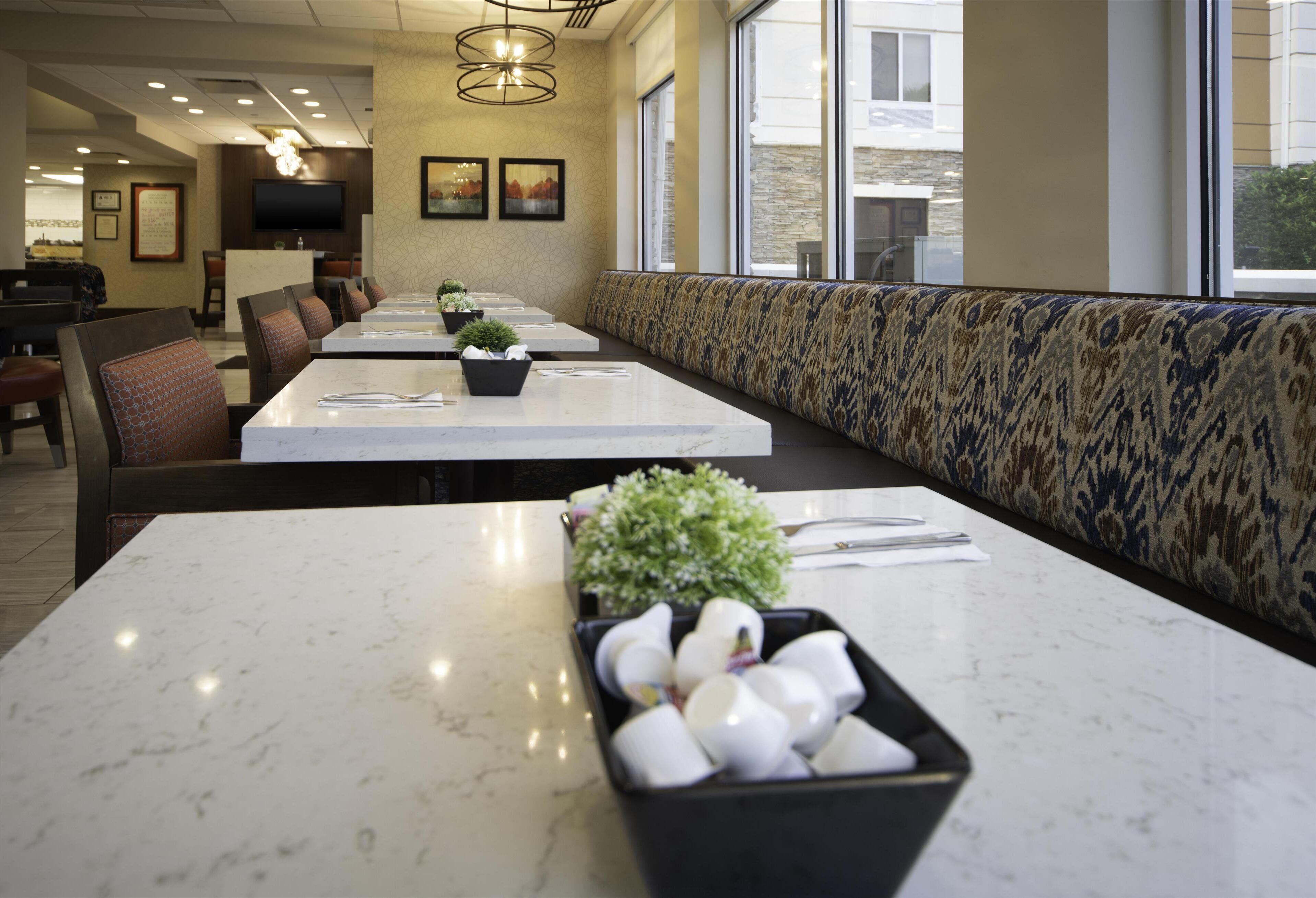 daily cooked-to-order breakfast (usd 12.95 per person)