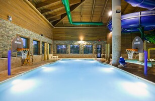 Una piscina techada
