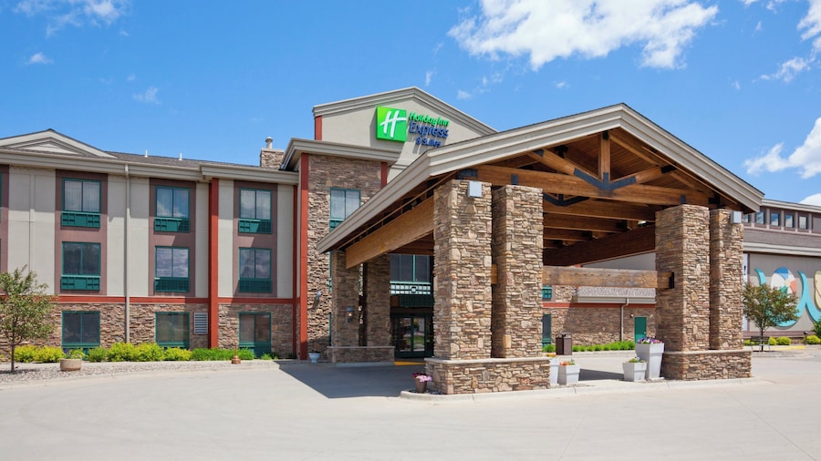 Holiday Inn Express Hotel & Suites Brainerd-Baxter by IHG