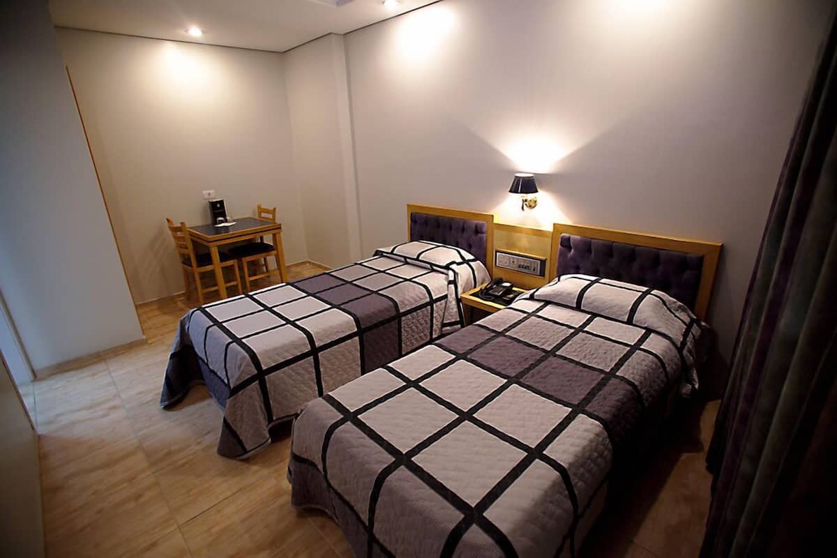 Minibar, Zimmersafe, Verdunkelungsvorhänge, kostenloses WLAN