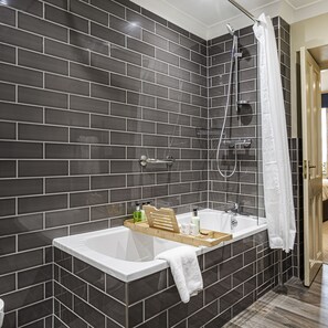 Classic Double Room | Egyptian cotton sheets, premium bedding, individually decorated - The Castle Hotel, Conwy, North Wales (Conwy)