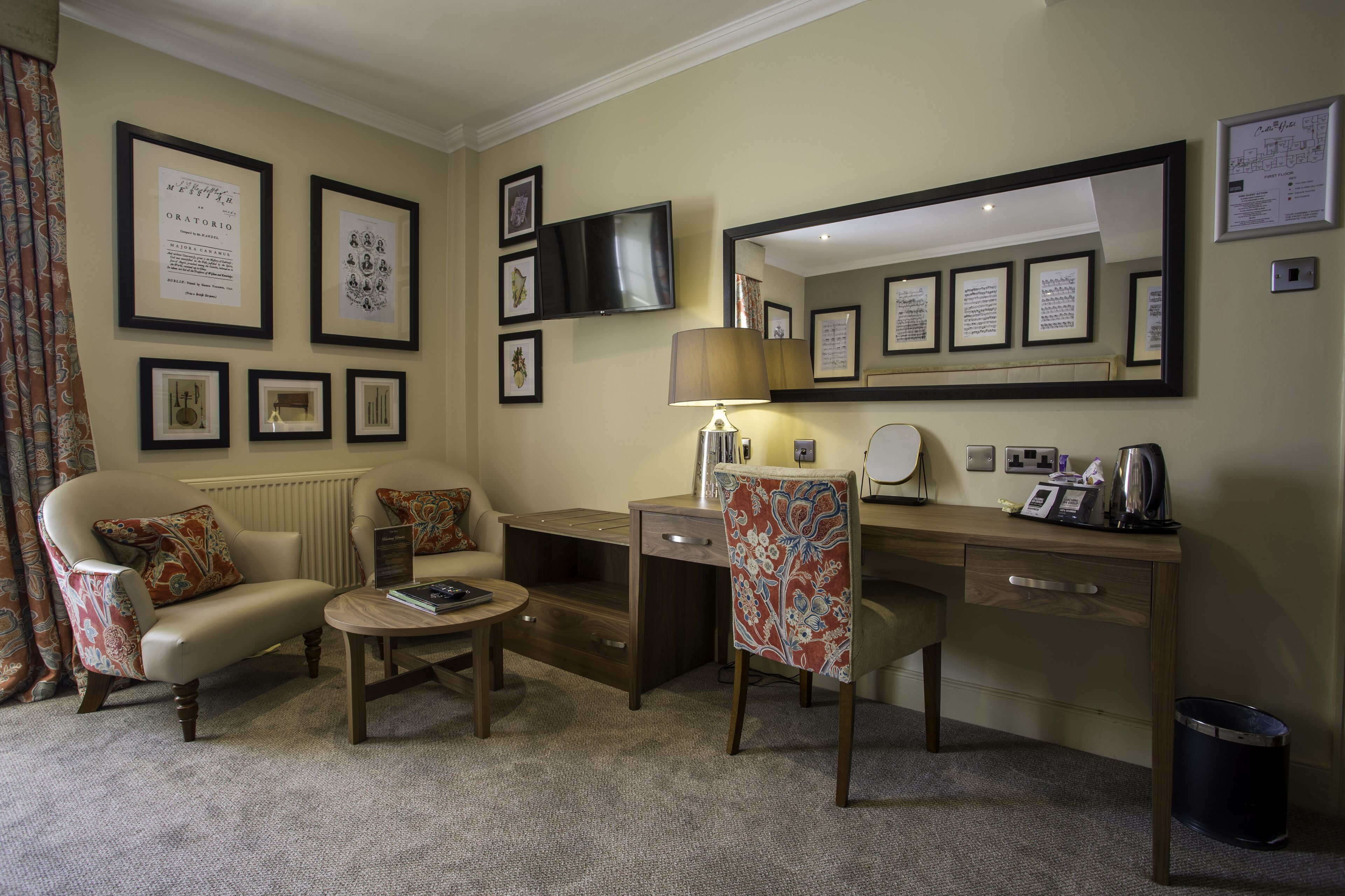 deluxe twin room | 1 bedroom, egyptian cotton sheets, premium bedding