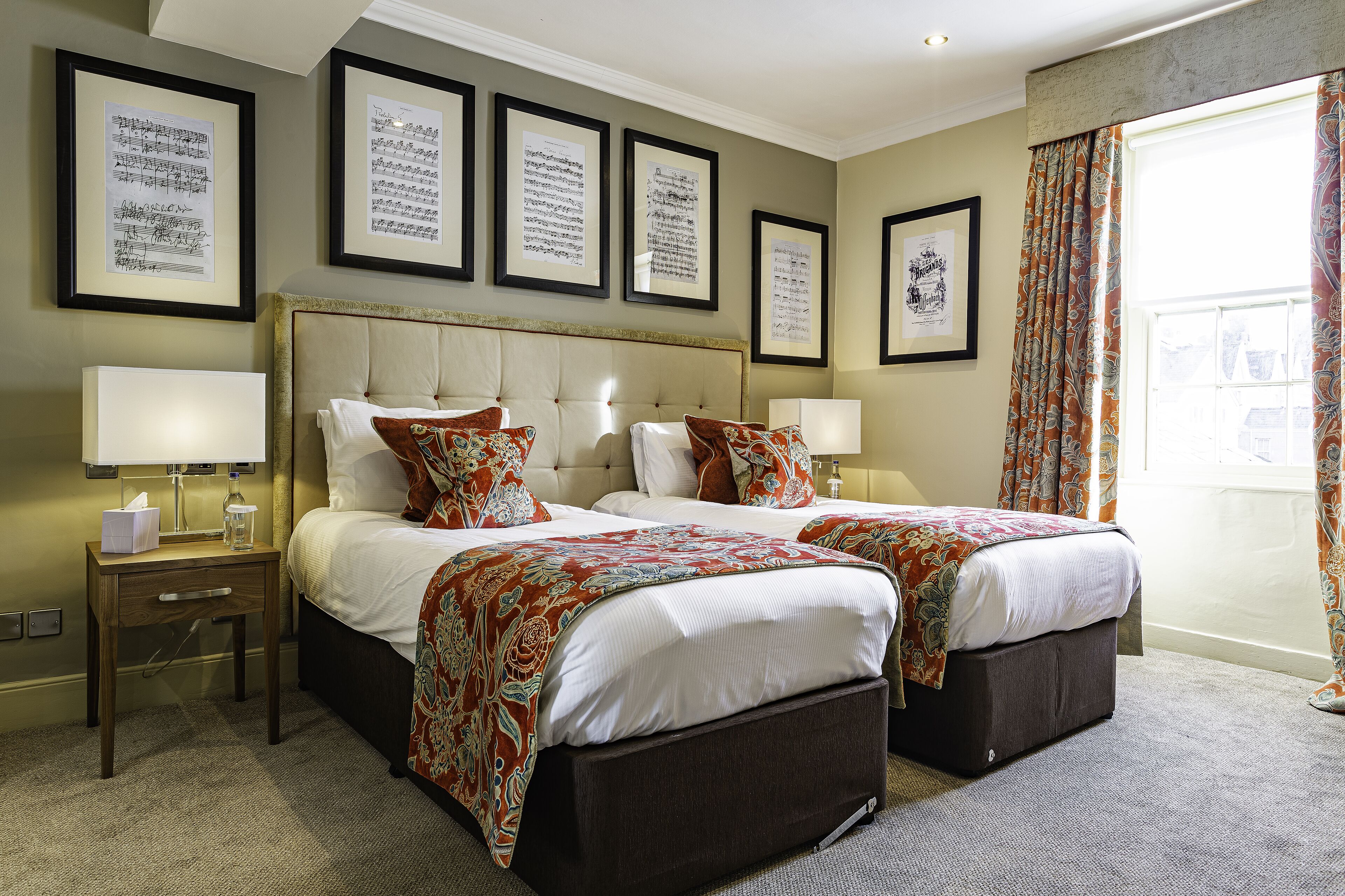 deluxe twin room | 1 bedroom, egyptian cotton sheets, premium bedding