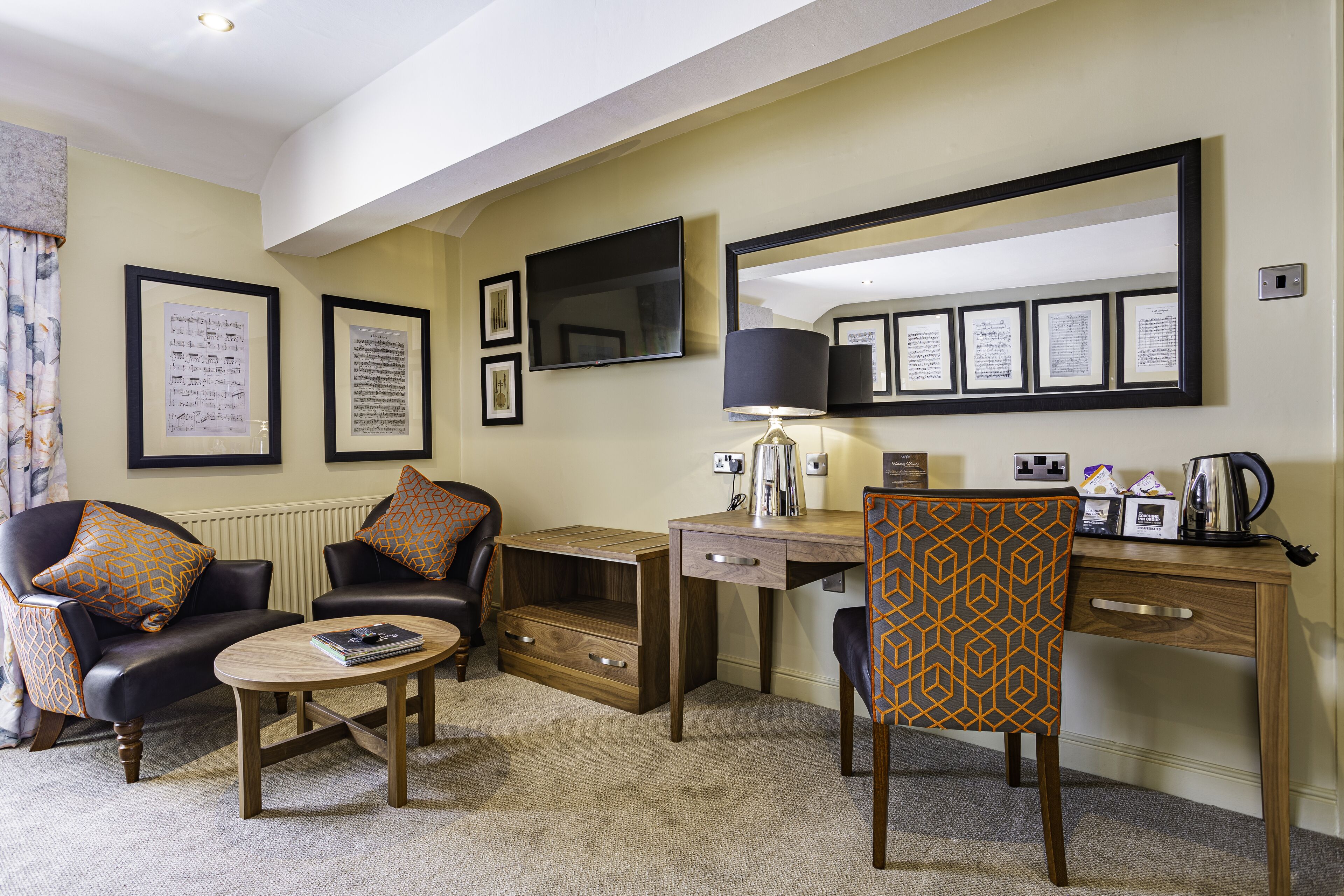 deluxe twin room | 1 bedroom, egyptian cotton sheets, premium bedding