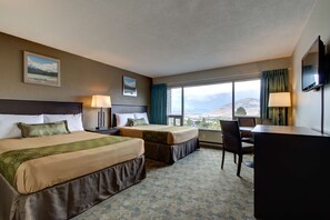 1 bedroom, hypo-allergenic bedding, desk, iron/ironing board - Knights Inn Kamloops (Kamloops)
