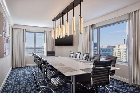Embassy Suites by Hilton Washington D.C. Convention Center - Image 29